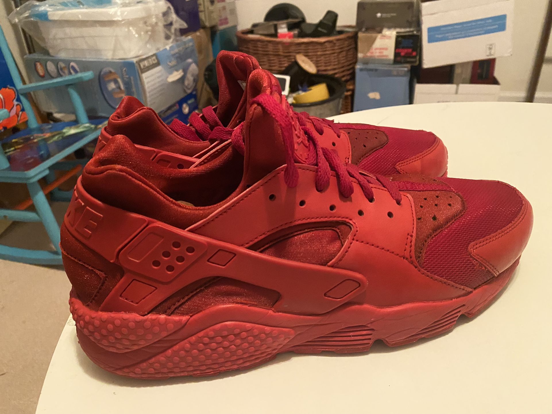Nike Air Huarache Triple Red (318429-660) Size 12 Running Shoes/ Sneakers