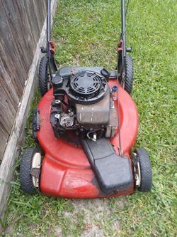 Non Working Lawnmower Selling For Parts Only