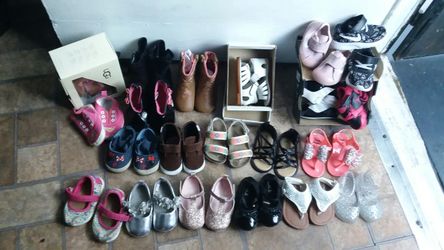 Baby girls shoes mixes sz 6m 3,4