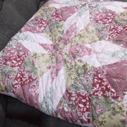 Beautiful Queen Size Spread