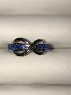 Size 8 silver ring