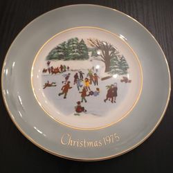Huge Lot Avon Christmas Plates 32 Years 1(contact info removed)