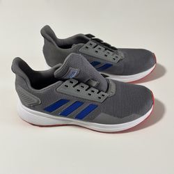 Kids Adidas— Size 5