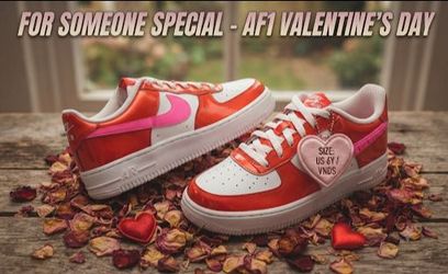 Like-New / VNDS (Very Near Deadstock) 6Y youth - 7.5  Women's