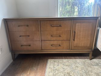 Gorgeous Mid Century Dresser By Century Furniture