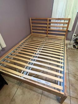 IKEA full/double bed. Excelente condition.