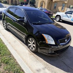 2012 Nissan Sentra (114K miles) Clean title 
