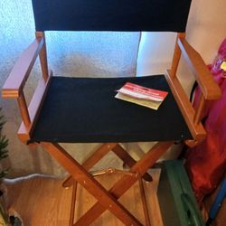 DIRECTORS CHAIR 