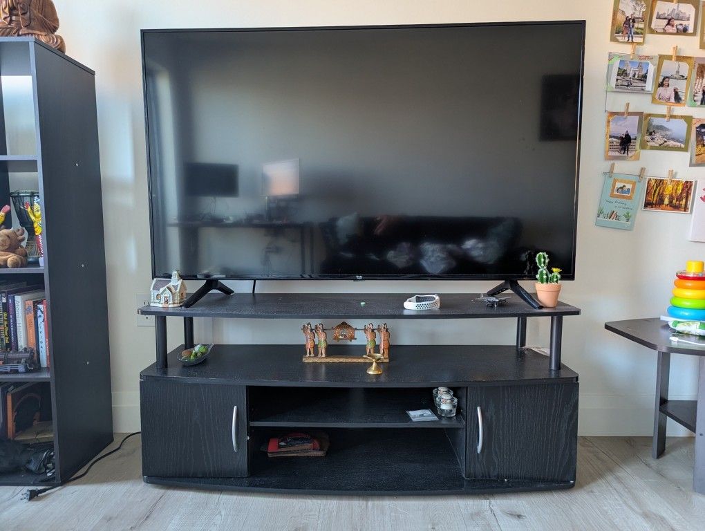 55' Smart Fire TV With Stand/Cabinet 