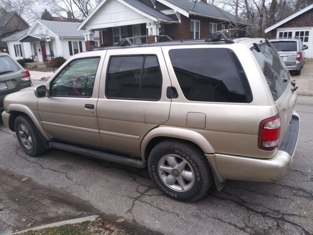 1999 Nissan Pathfinder