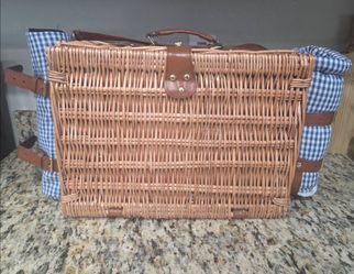 *NEW*Picnic basket