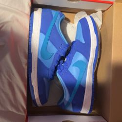 Nike Sb Dunks Blueberry 