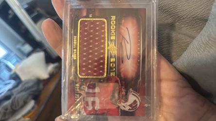 Russell Wilson 2012 Rookie Auto Patch Trading Card