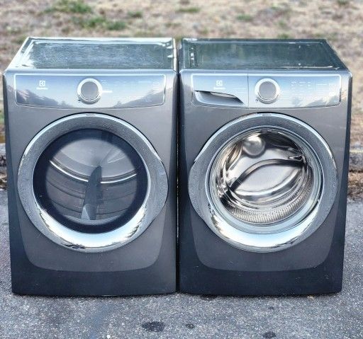 Electrolux Washer And Dryer Set.
