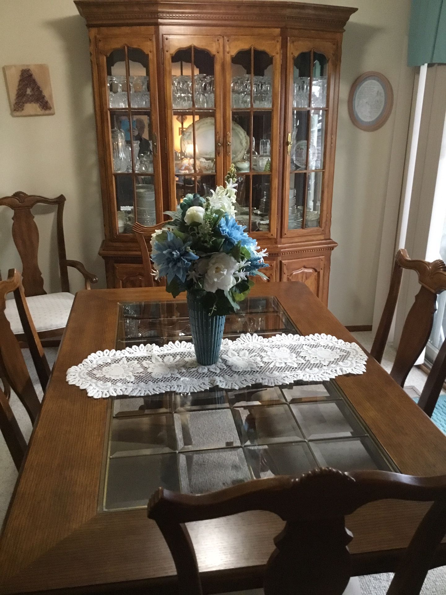 Dining room set with hutch