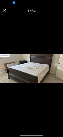 king matress and frame