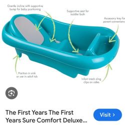 Free Baby Bathtub And Good Condition 