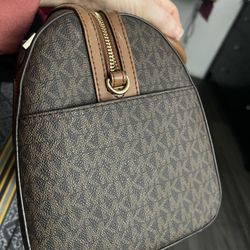 Choche Hand Bag Used But Excellent Condition Pick Up Raseda And Vanowen 