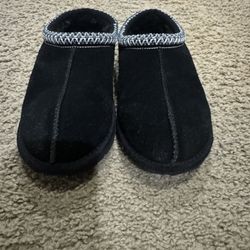 UGG Tasman Size 4 Kids
