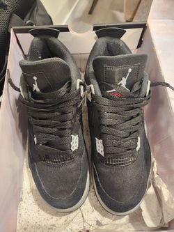 Air Jordan Retro 4