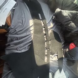 2010-2013 Mazda 3 Hatchback Dashboard Mat (Excellent Condition)