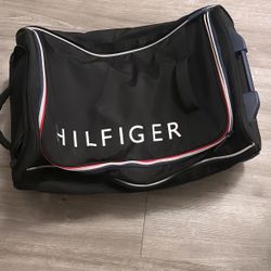 Tommy Hilfiger Travel Duffel Bag With Wheels