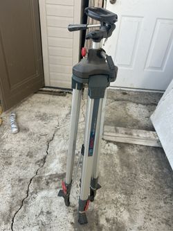 Bosch BT160 tripod for laser level or surveying
