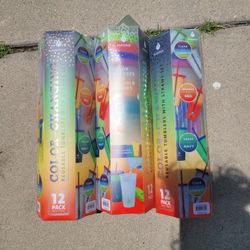 Set Of 3 Color Changing Reusable Cups With Lids