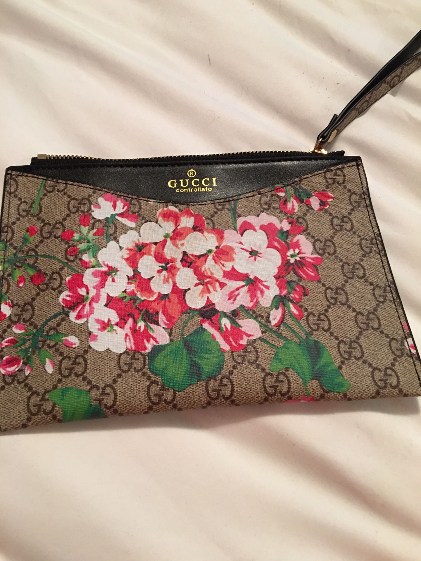 Flowered wristlet