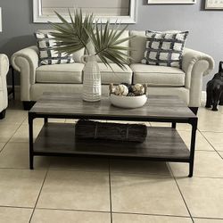 1 Coffee Table and 2 Side Tables 