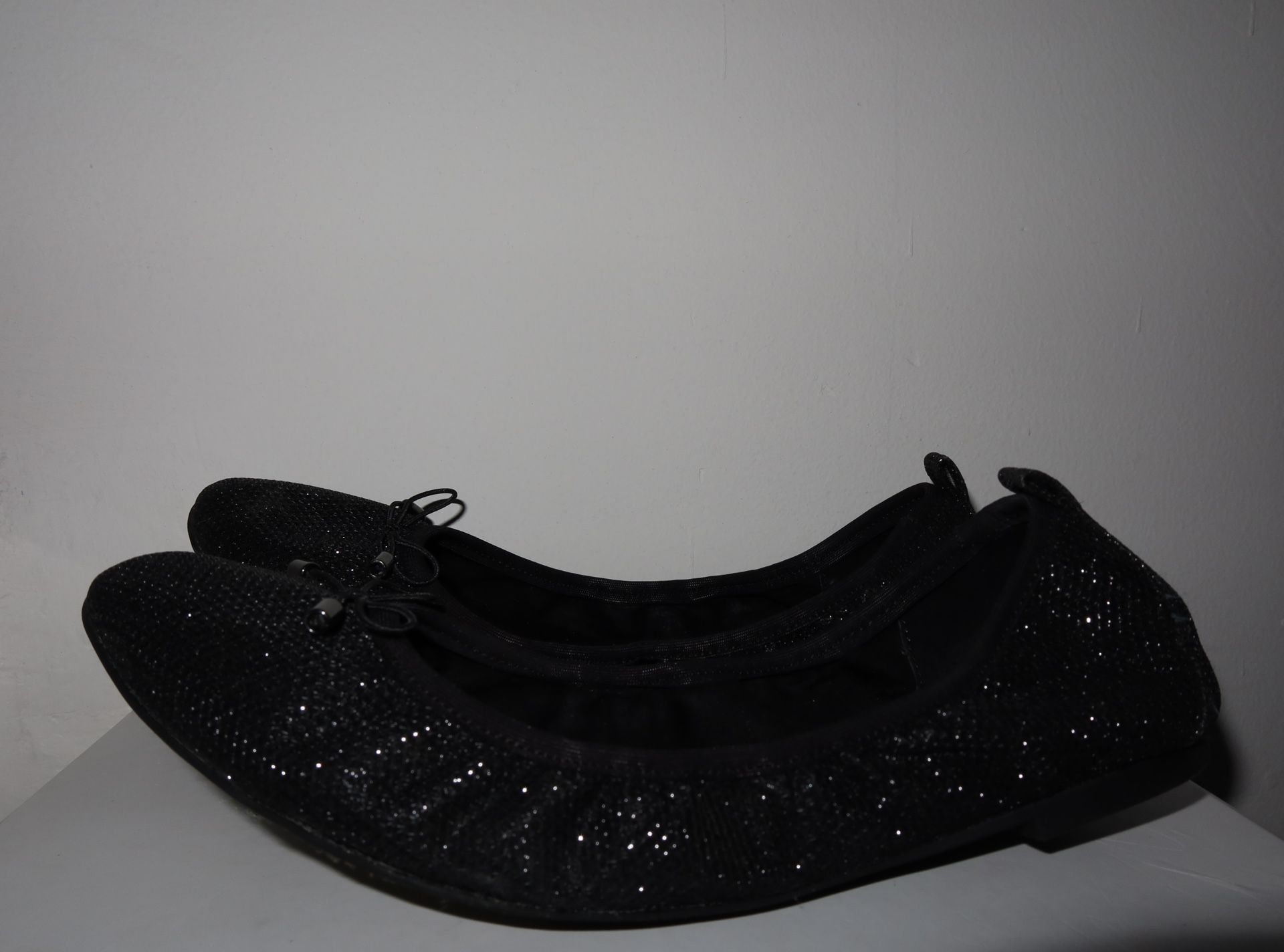 NEW Jessica Simpson Black Sparkle Mesh Flats