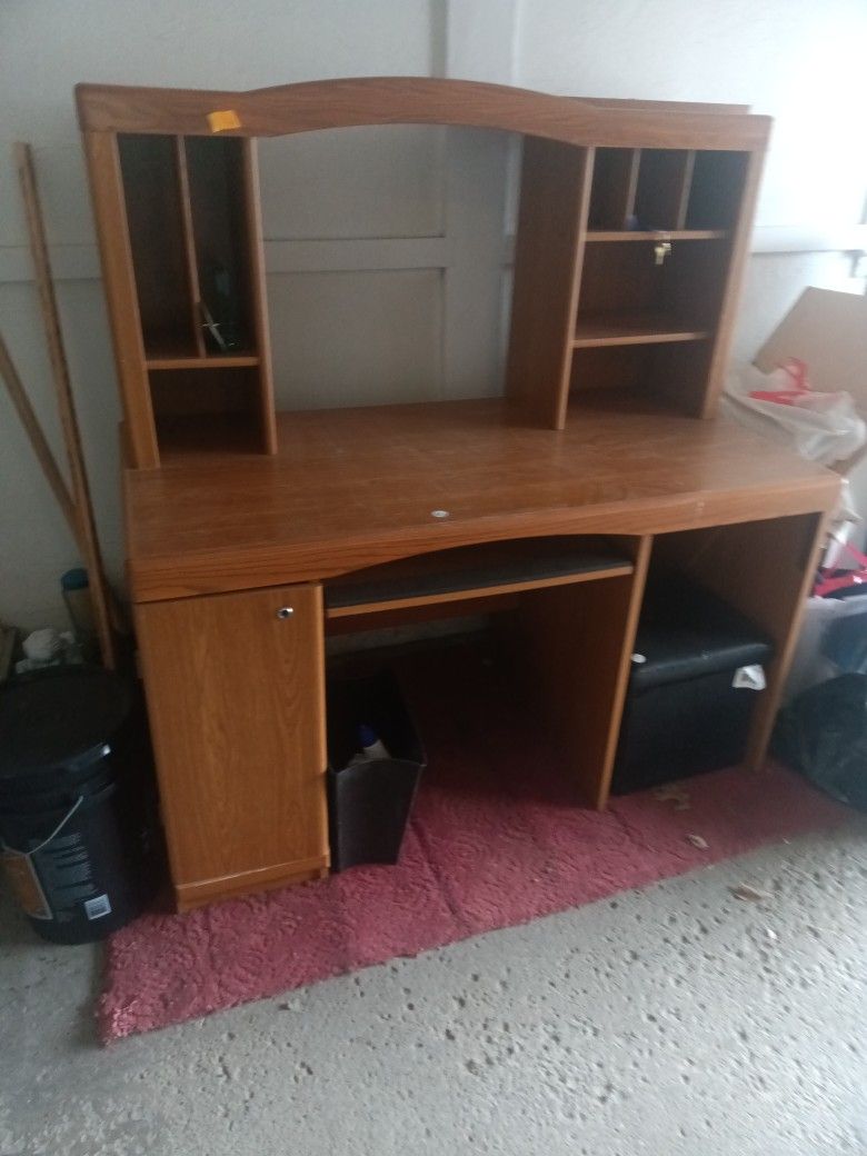 Computer Desk