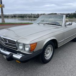 1985 Mercedes SL 380 