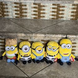 Minions Plushes