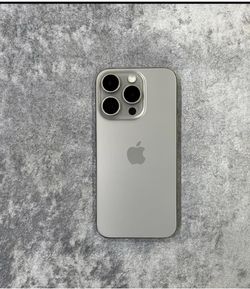 𝚒𝙿𝚑𝚘𝚗𝚎 15 Pro 𝚞𝚗𝚕𝚘𝚌𝚔𝚎𝚍 𝚠𝚒𝚝𝚑 𝚠𝚊𝚛𝚛𝚊𝚗𝚝𝚢