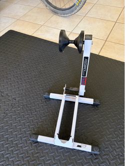 Feedback Sports bike storage floor stand