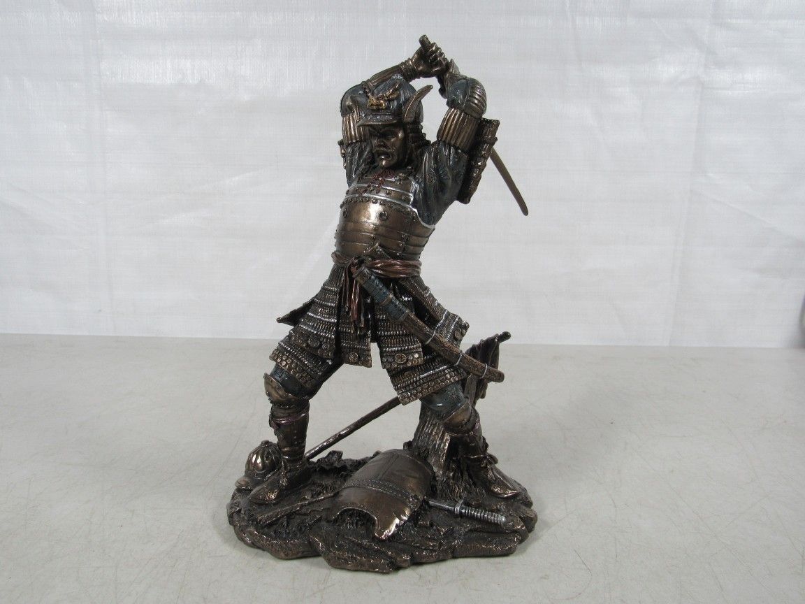 Japanese Bushido Samurai Warrior Resin/Epoxy Statue 9 1/2" Tall