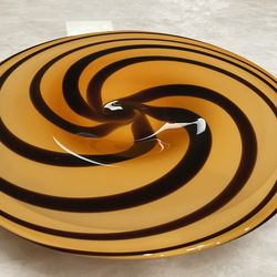 Swirled large centerpiece bowl