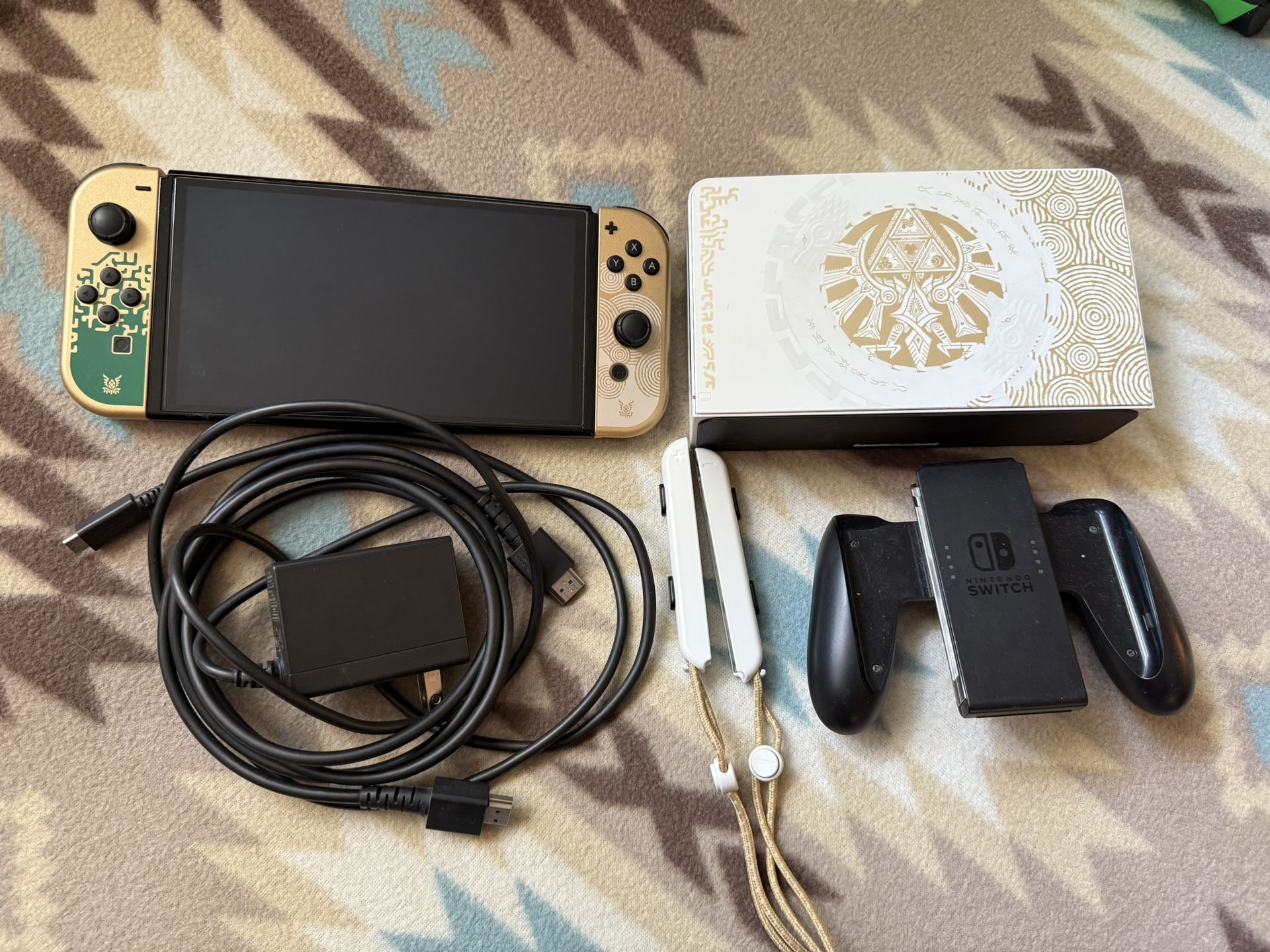 OLED Nintendo Switch The Legend Of Zelda Edition