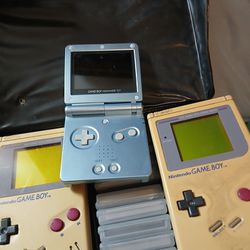 1989 GAMEBOYS AND GAMEBOY ADVANCE
