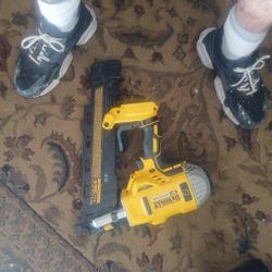 Dewalt 21 Degree Framing Nailer 