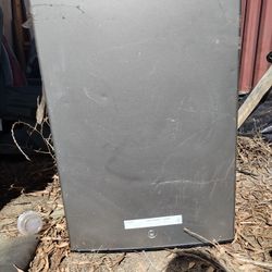 Frigidaire Mini Fridge