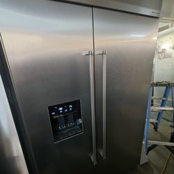 48" KITCHENAID BUILT IN STAINLESS STEEL REFRIGERATOR 
