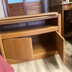 TV Stand With Swivel Top