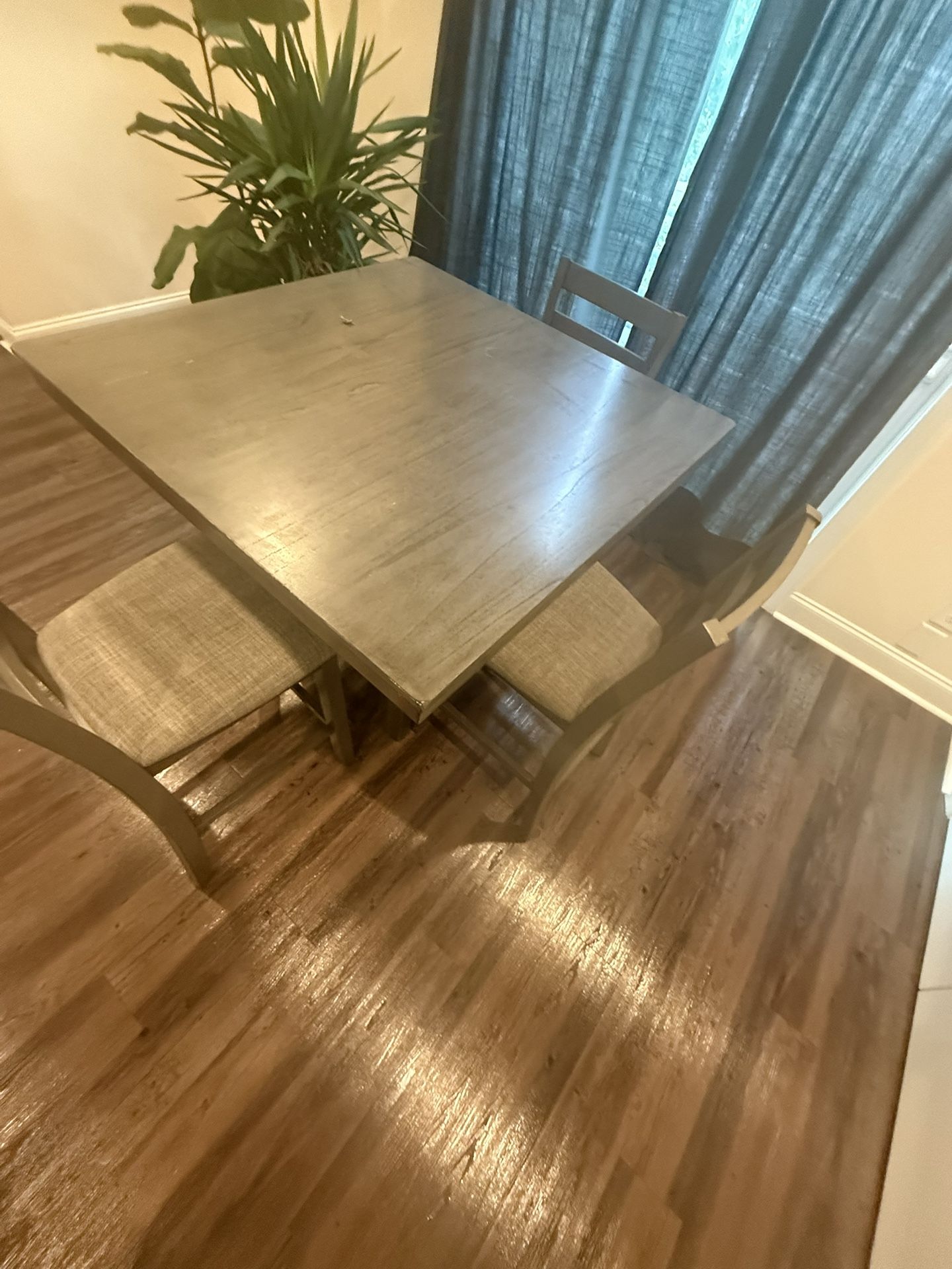 Gray Table With 4 Chairs
