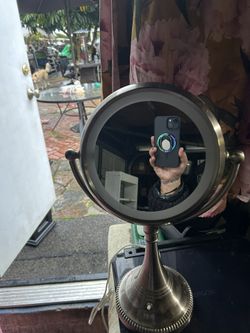 Light Up Mirror 