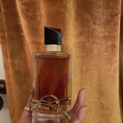 YSL Libre Intense perfume 