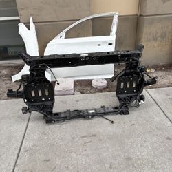 2024 - 2025  Kia Ev9 Radiator Support 