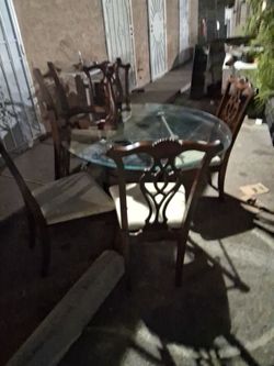 Dinning table/ Comedor