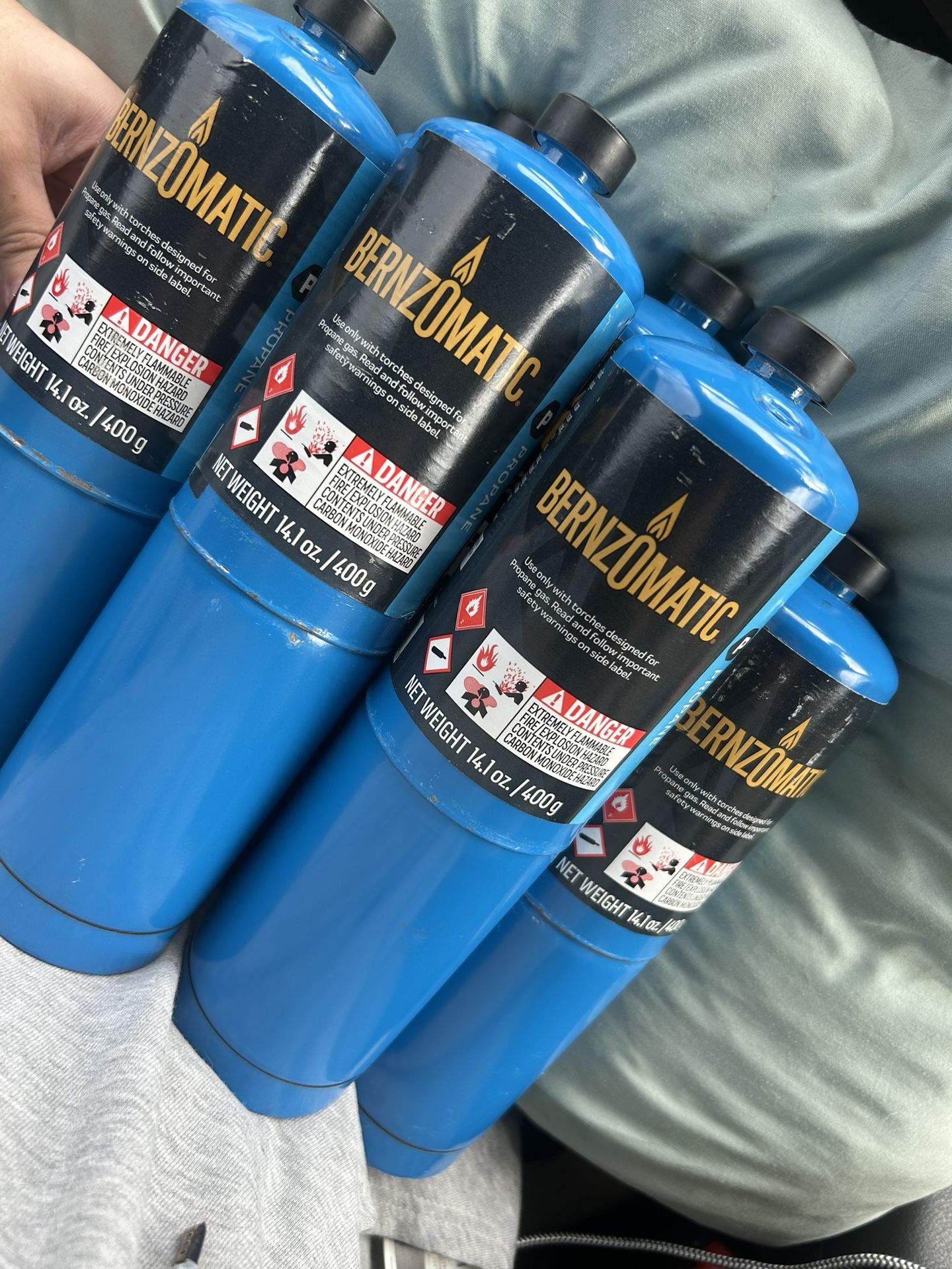 7 New Cans Of Bernzomatic